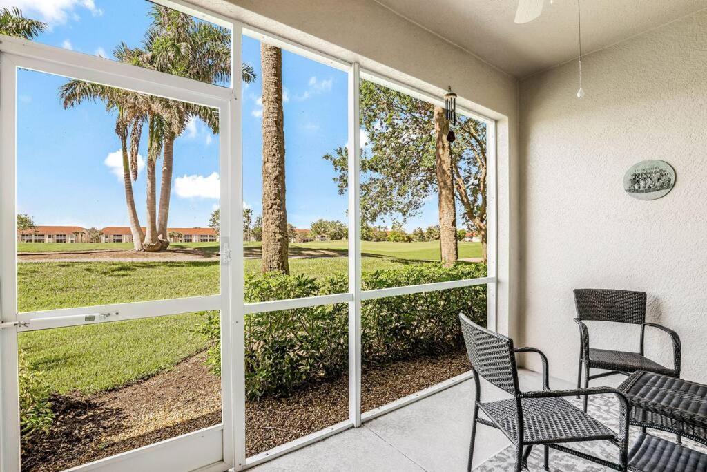 Private Golf Course Condo, Club Membership Available! * Naples