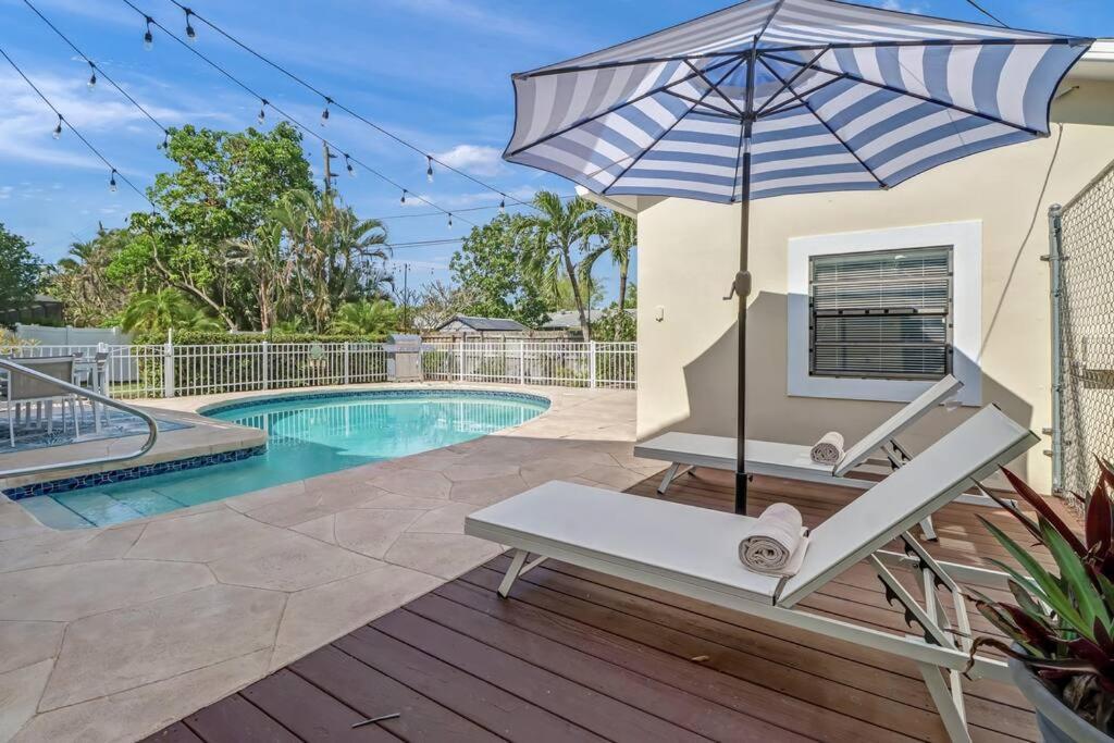 House W/ Heated Pool In 5 Min To
