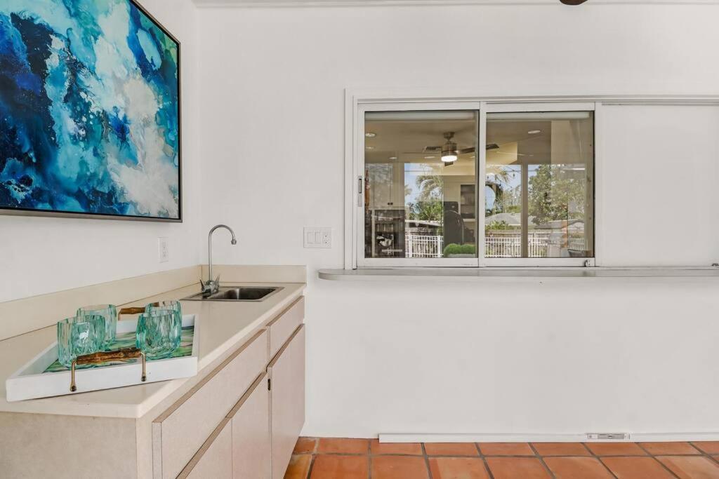 House W/ Heated Pool In 5 Min To *