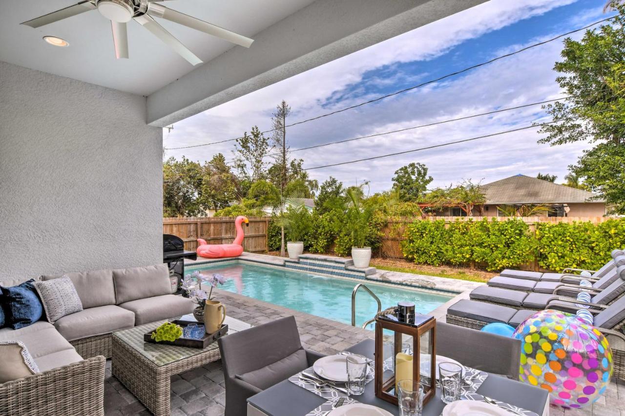 Vacation Near Vanderbilt Beach! Holiday home