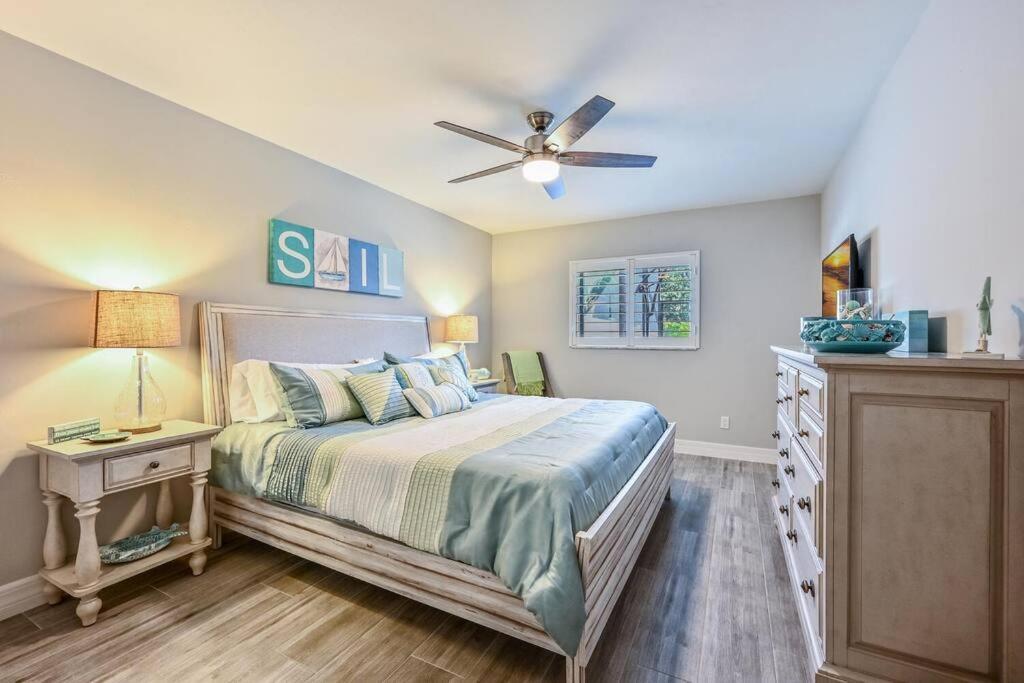 Casa Del Mare At The 2 Bd Rms W King Beds Holiday home Naples