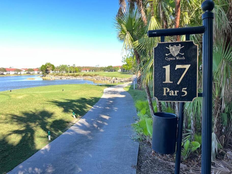 Beautiful 2 Bedroom W/ Golf Membership Included *