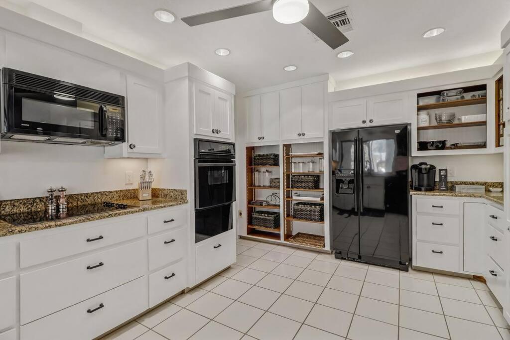 House W/ Heated Pool In 5 Min To Holiday home Naples