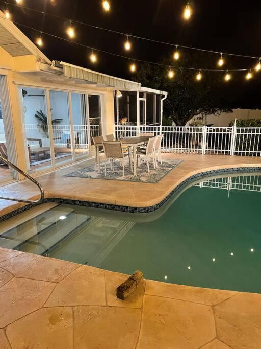 House W/ Heated Pool In 5 Min To Holiday home *