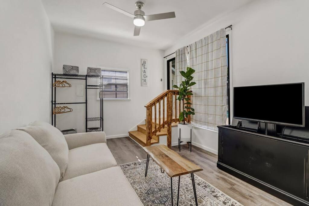 Holiday home House W/ Heated Pool In 5 Min To *