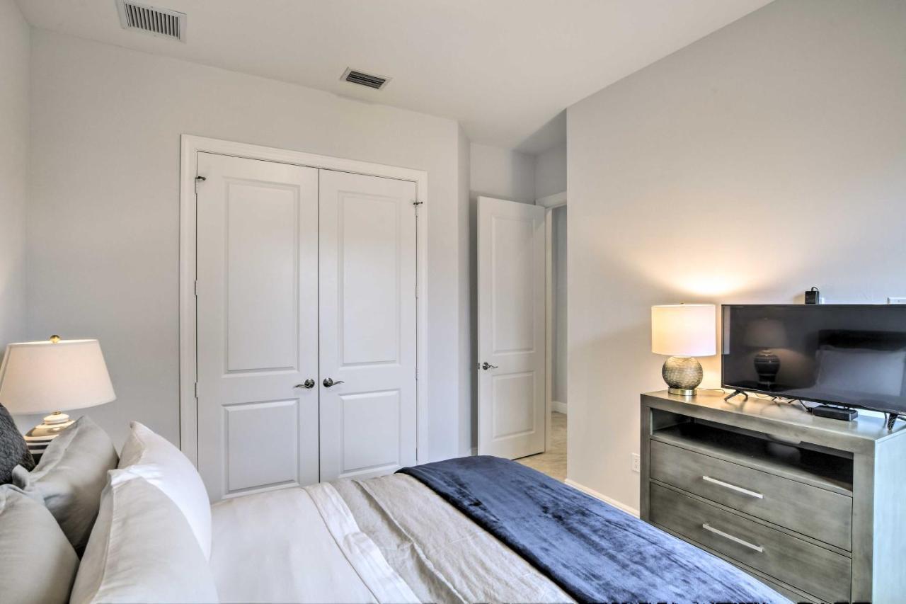 Vacation Near Vanderbilt Beach! Holiday home Naples
