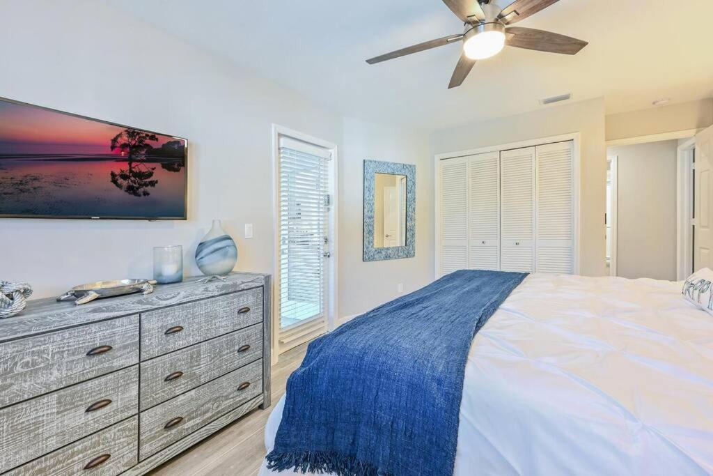 Casa Del Mare At The 2 Bd Rms W King Beds Holiday home