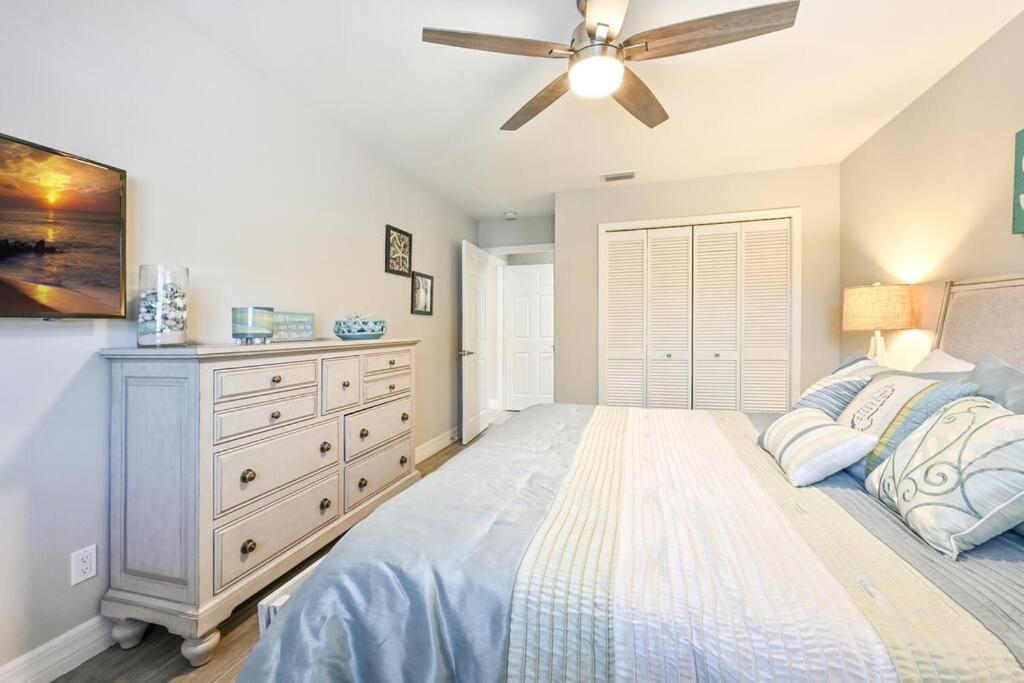 Casa Del Mare At The 2 Bd Rms W King Beds Holiday home Naples