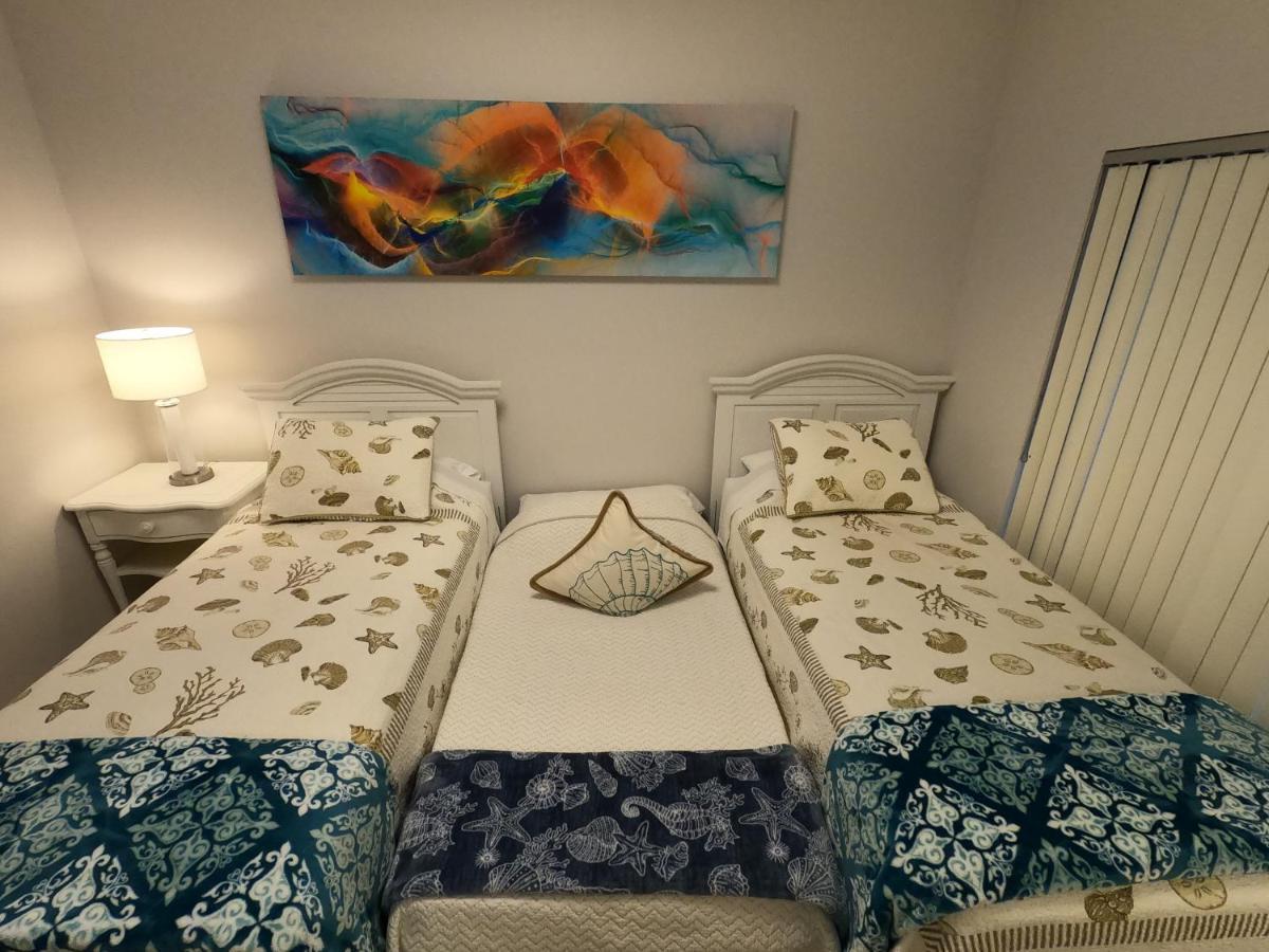 Apartment Dream At Wtc With Heated Pool Sauna 7 Bicycles And 3 Mls To *