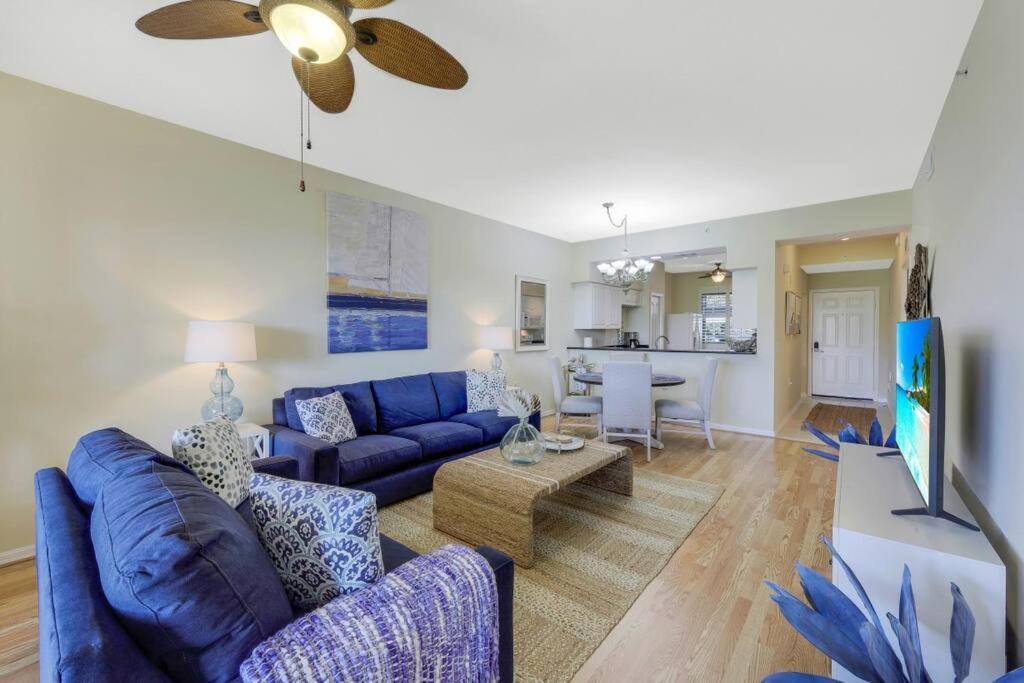 Beautiful 2 Bedroom W/ Golf Membership Included Apartment