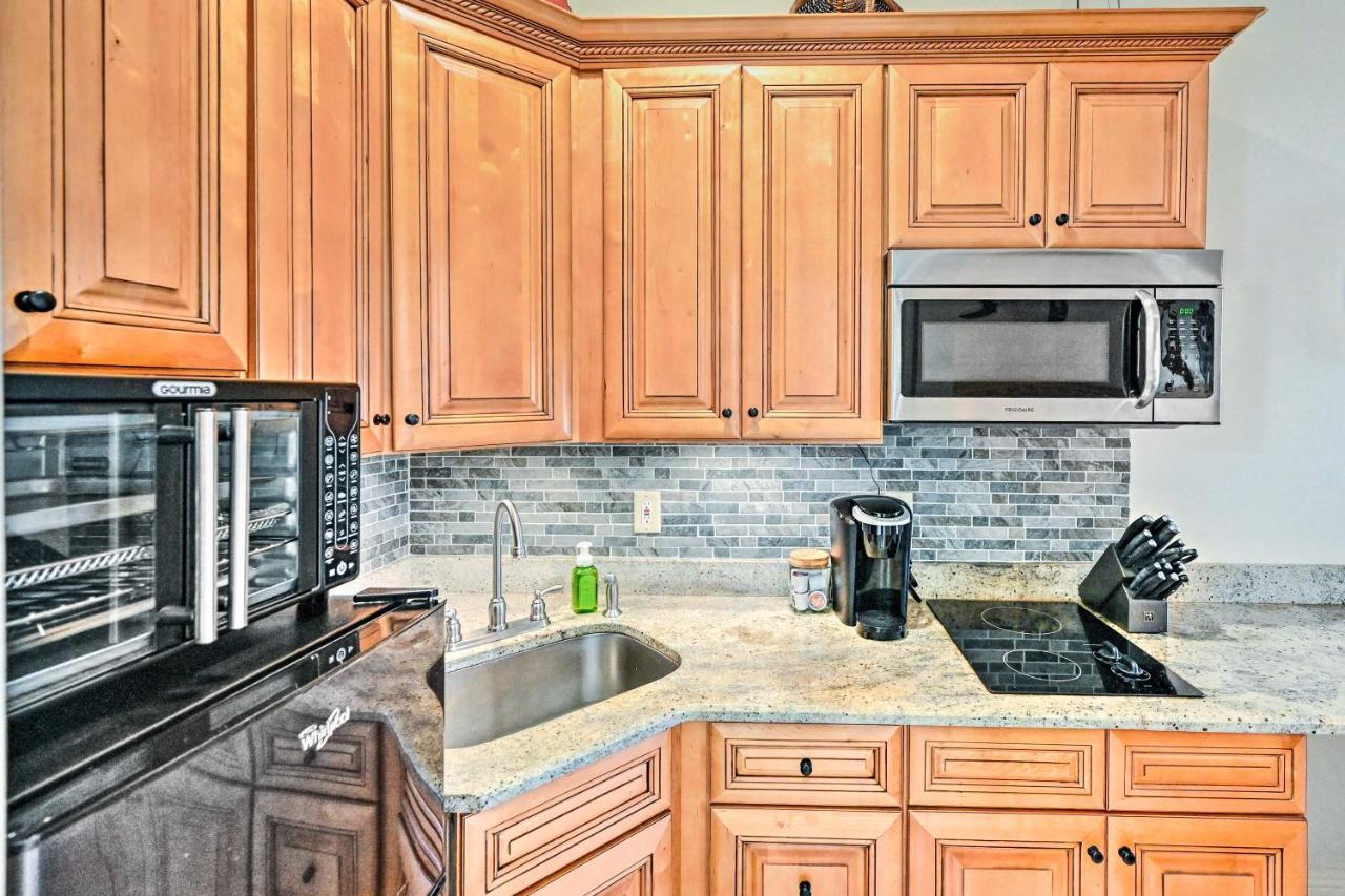 Apartment Near Everglades With Marina!