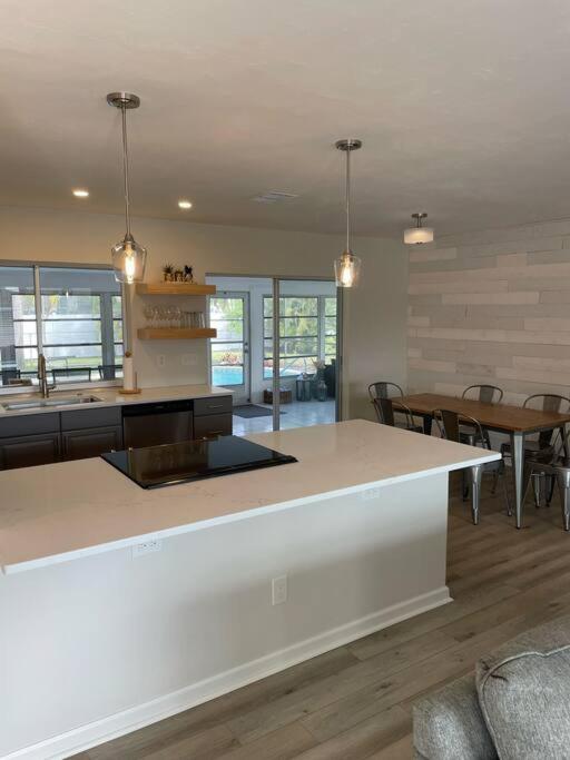 Villa The Flip Flop - Updated Vacation Home! Naples