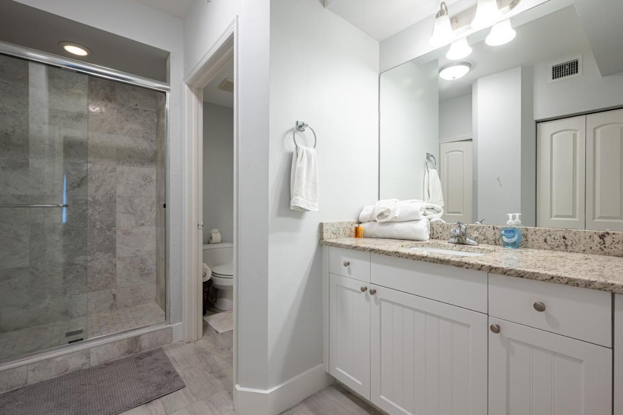 Modern 1br Condo-5 Min Bike Ride To The Beach Naples