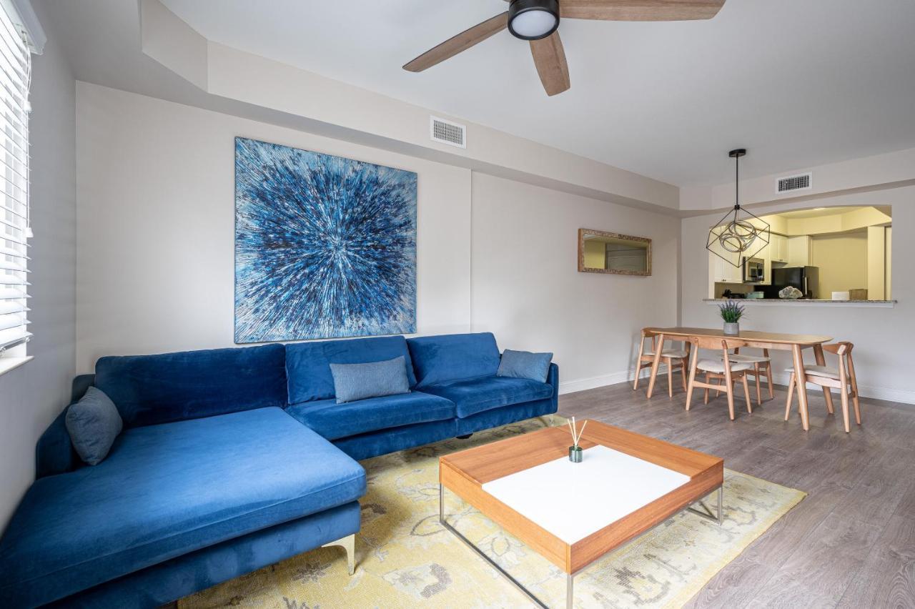 Apartment Updated Condo! Facing Heated Pool & Sunset!
