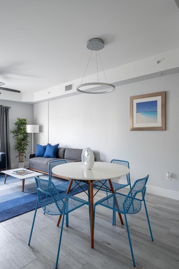Modern 1br Condo-5 Min Bike Ride To The Beach * Naples
