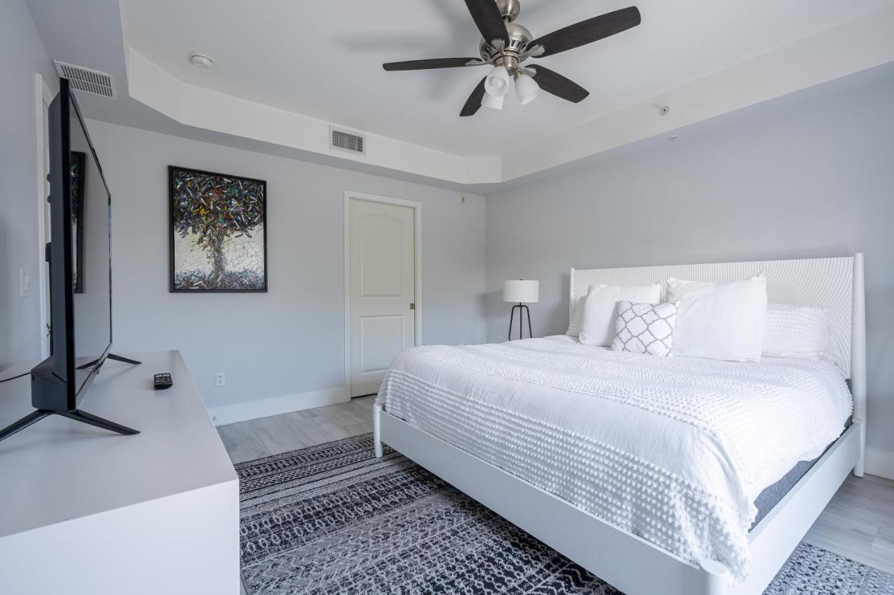 Modern 1br Condo-5 Min Bike Ride To The Beach