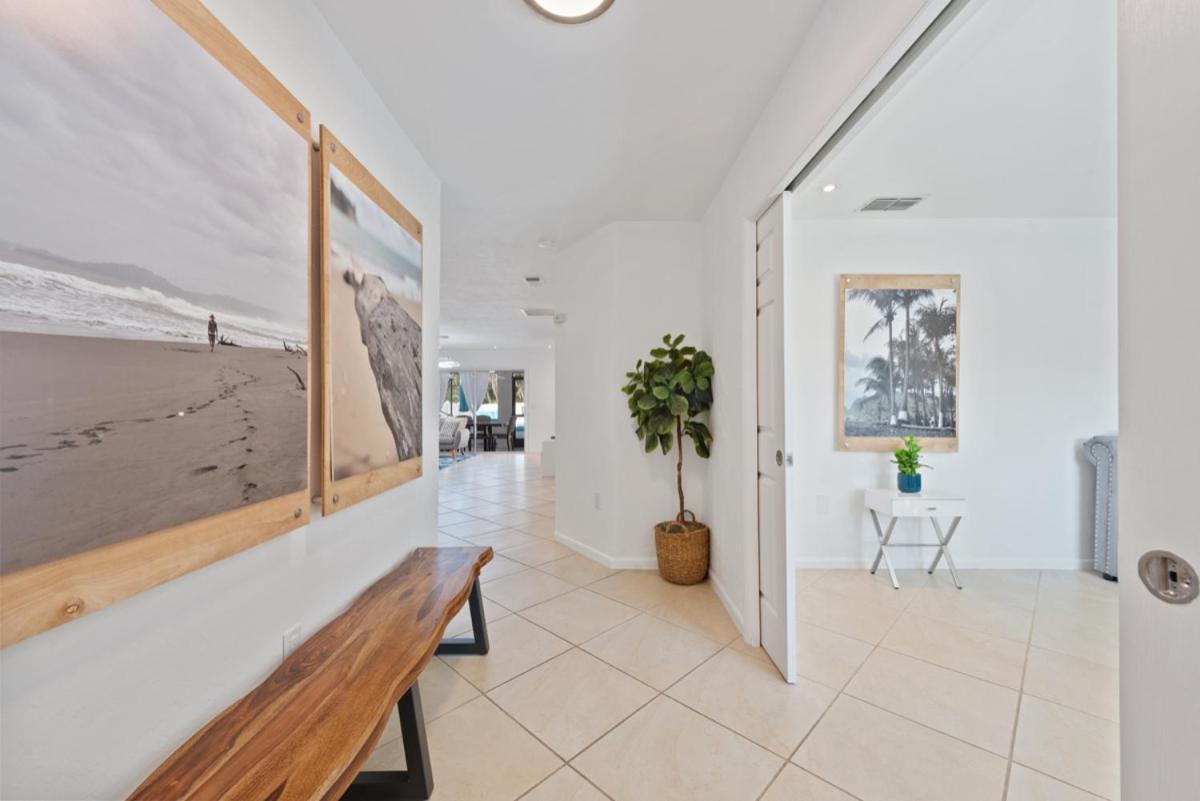 Close To Vanderbilt Home! Holiday home Naples