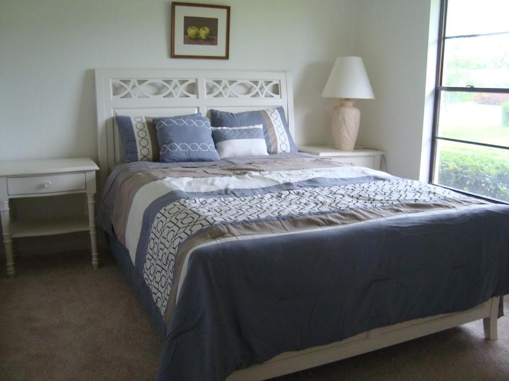 Great Family With A New Sparkling Pool,lovely View, Close To