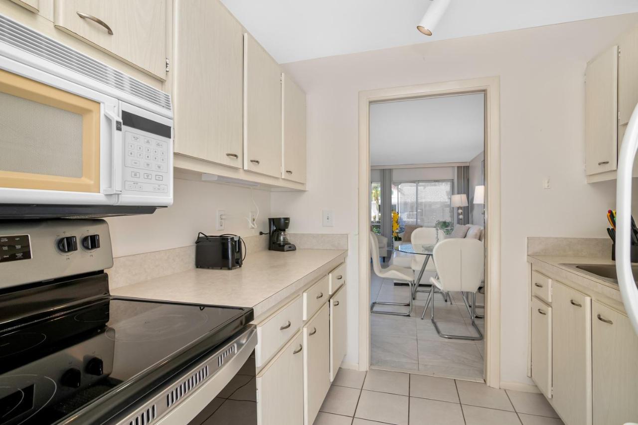Sea Gem 803 Apartment *