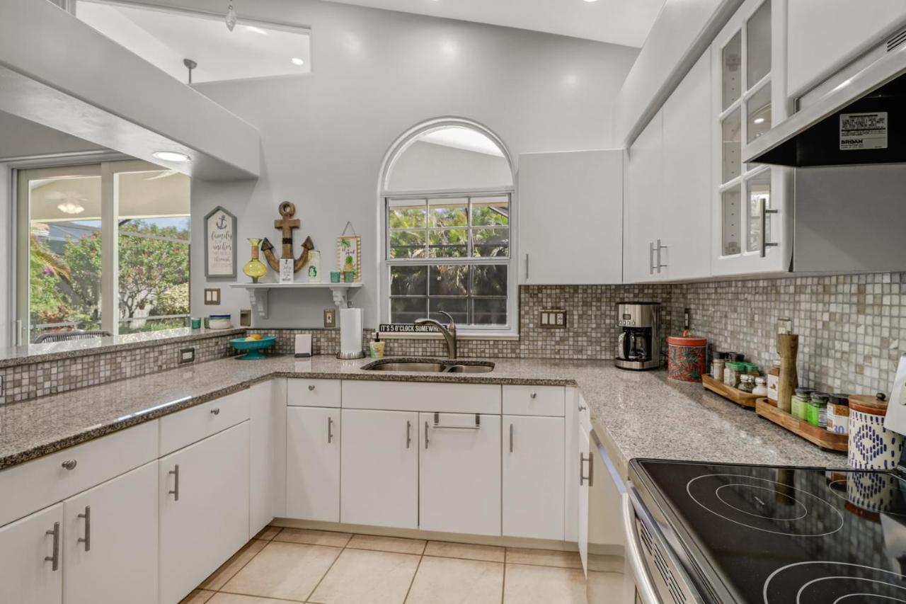Holiday home Cozy House - 5 Minutes From Vanderbilt *