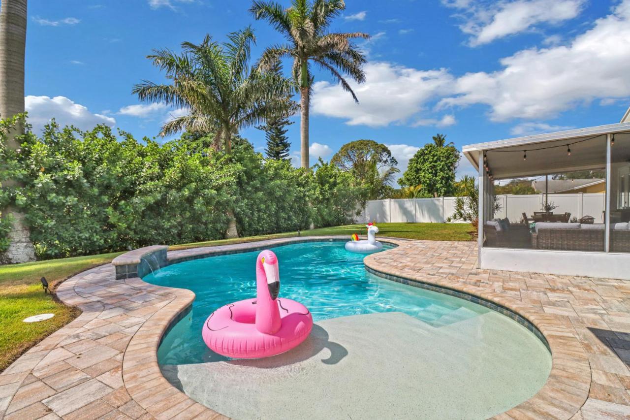 Pool Near Downtown, 5th Ave, Beaches & Pier * Naples