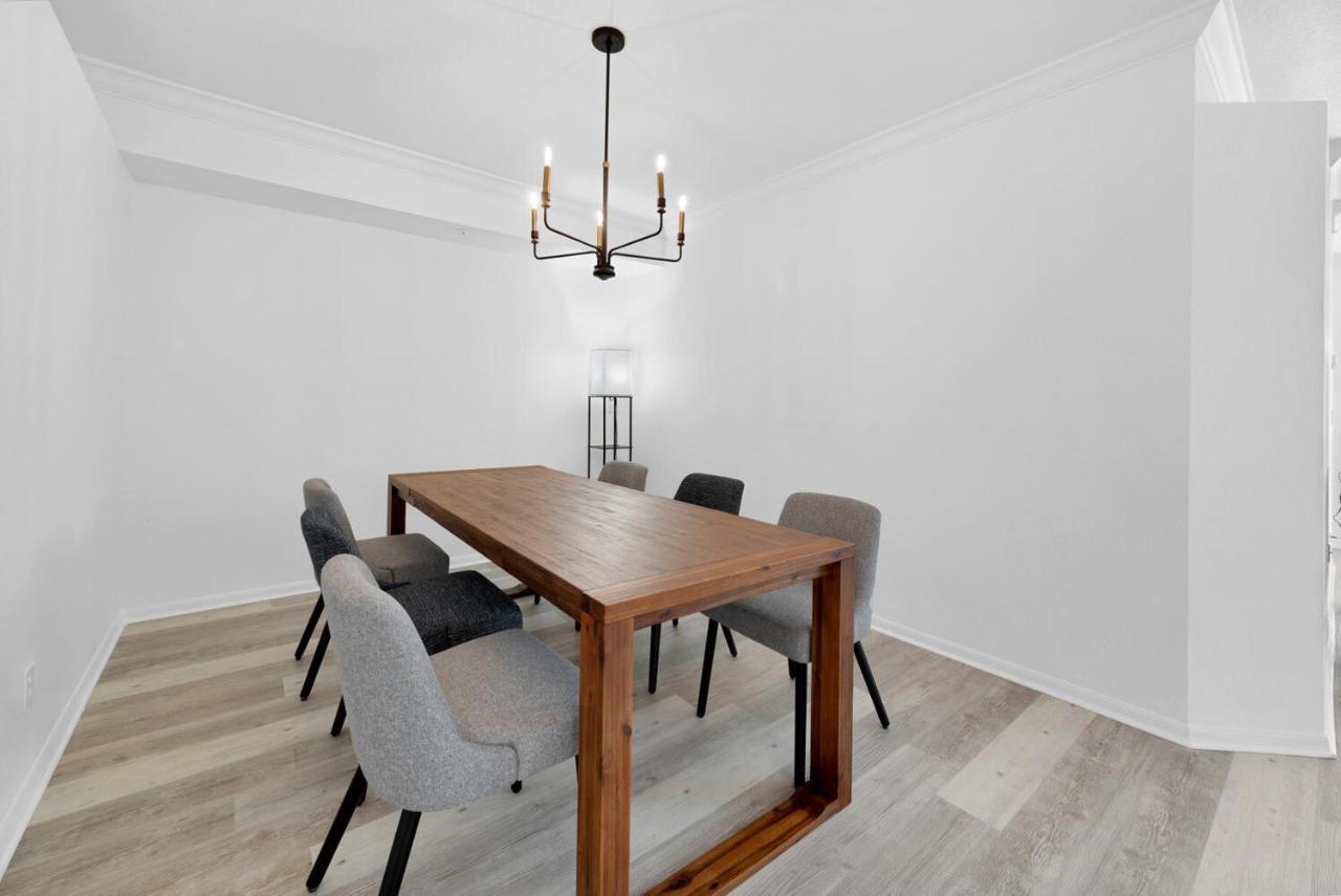 Luxury Condo, 90-day Minimum -less Declined!!!, Gated, 4 Mi Vanderbilt *