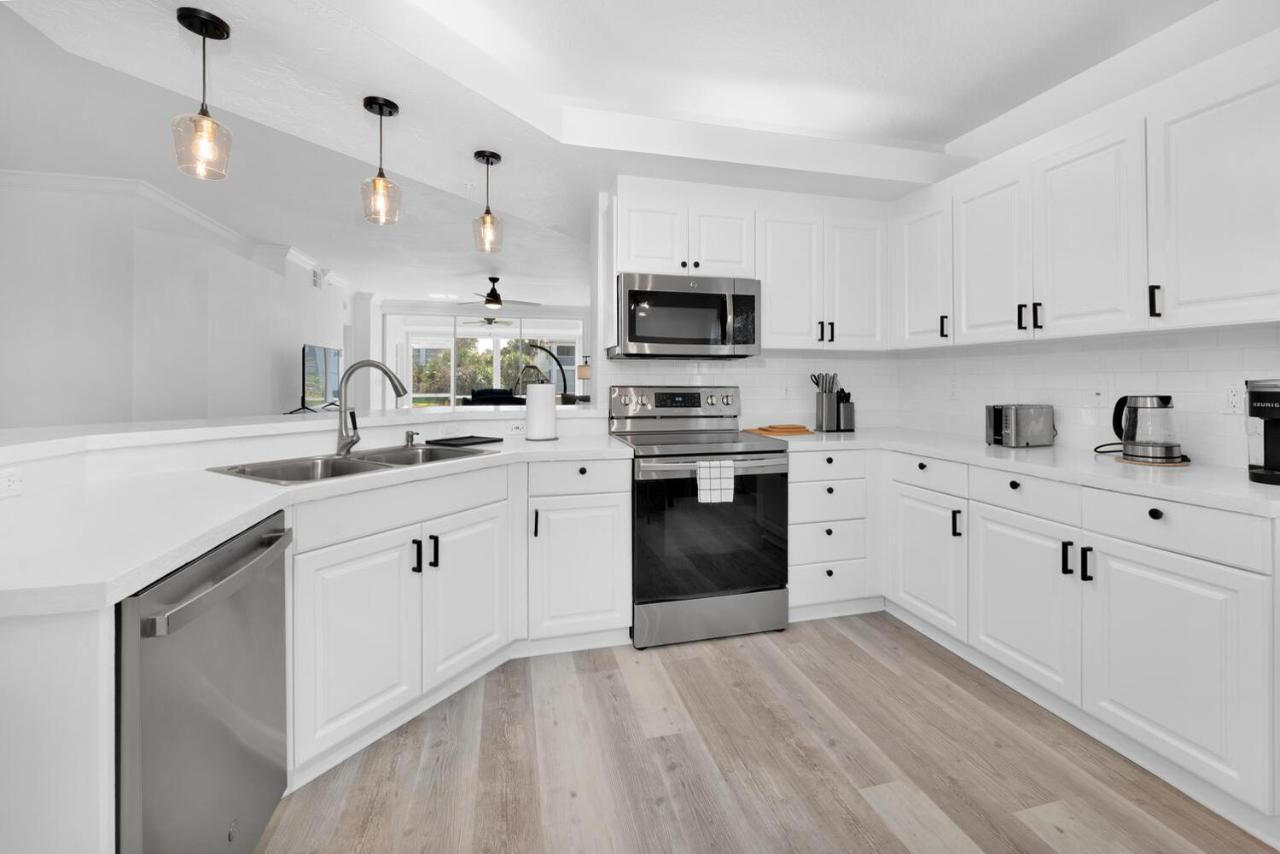 Apartment Luxury Condo, 90-day Minimum -less Declined!!!, Gated, 4 Mi Vanderbilt Naples