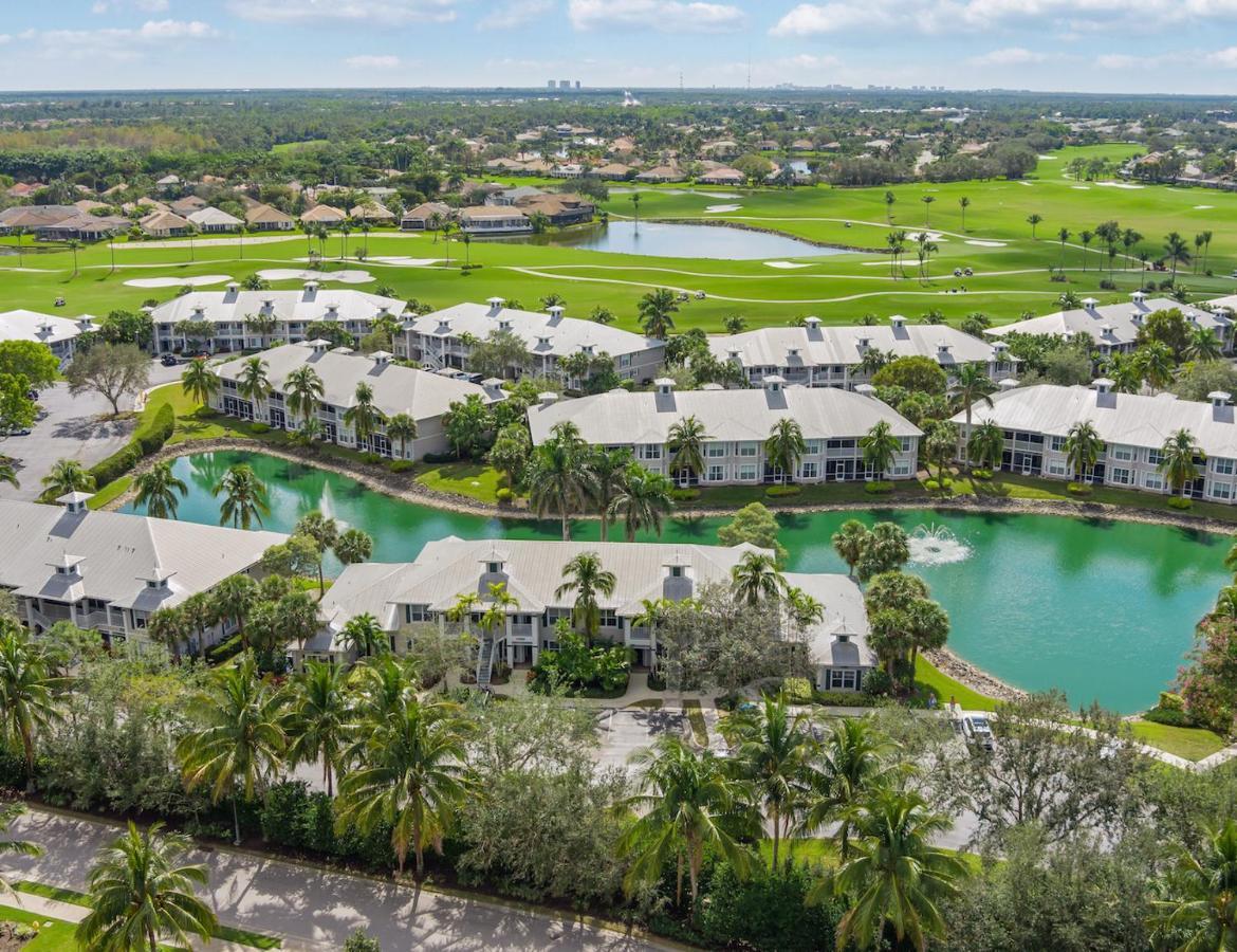 Lely Greenlinks Floor - On Golf Course, Minutes From Beaches, Downtown!