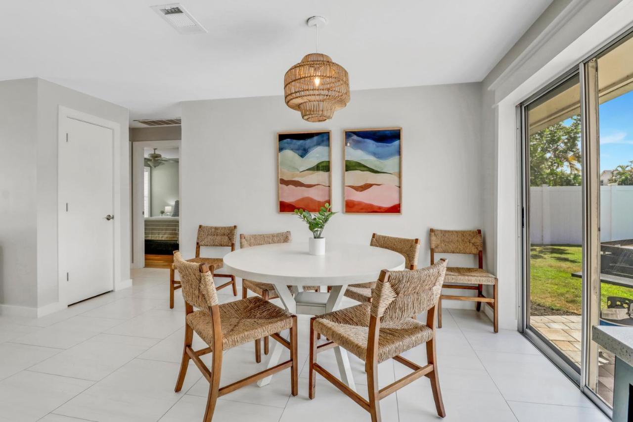 Pool Near Downtown, 5th Ave, Beaches & Pier * Naples