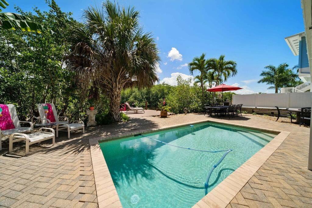 3 Bed 3 Bath Tropical Paradise Waterfront Pool House - On Canal - Direct Acces To Gulf Naples