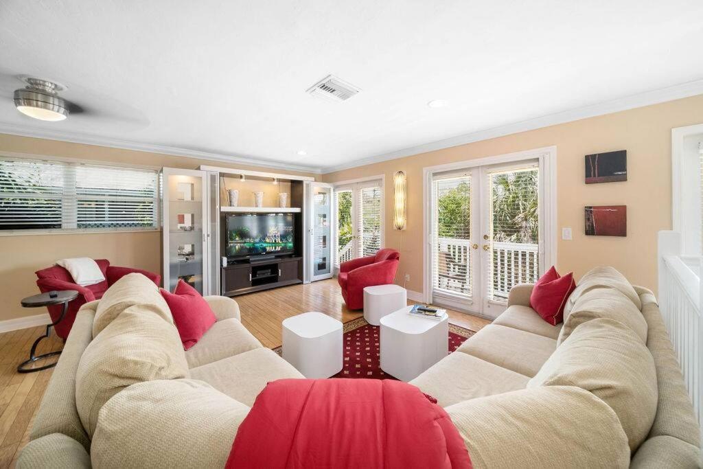 3 Bed 3 Bath Tropical Paradise Waterfront Pool House - On Canal - Direct Acces To Gulf * Naples