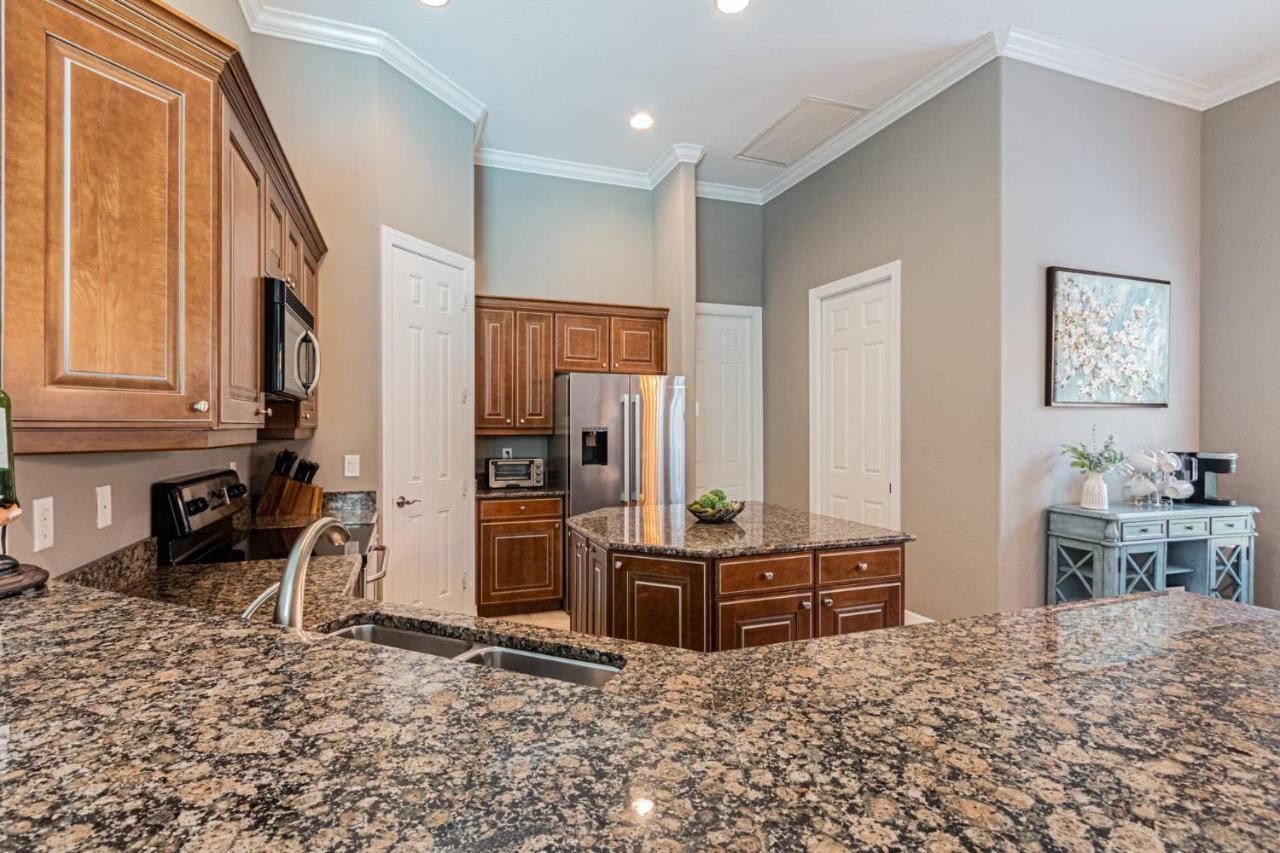 Briarwood 974 Tivoli Court *