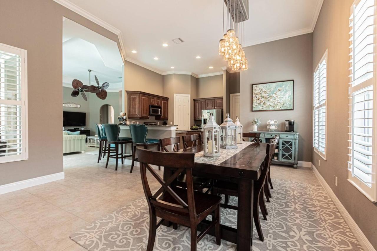 Briarwood 974 Tivoli Court * Naples