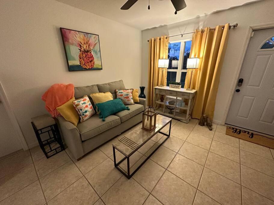 2/1 Hideaway Naples