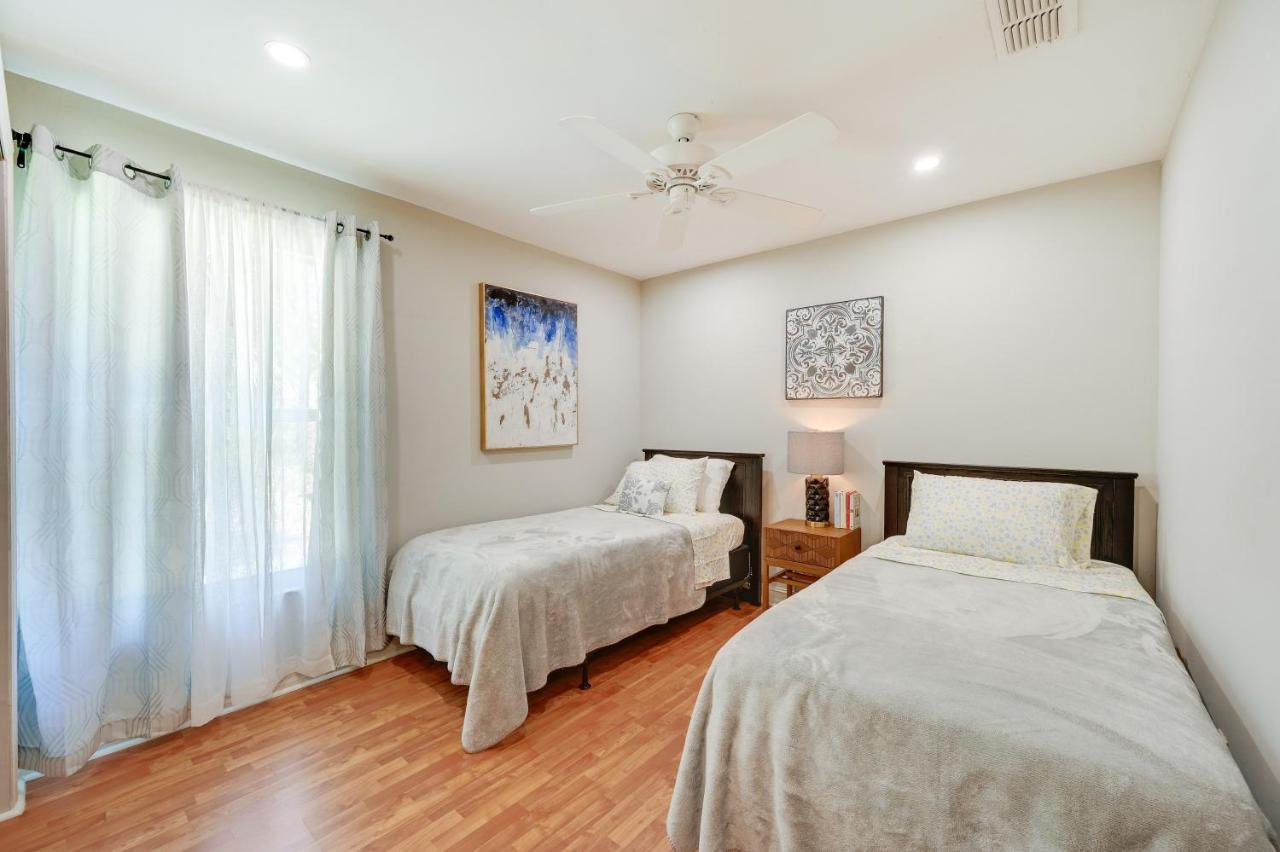 Pet-friendly Vacation With Fire Pit! * Naples