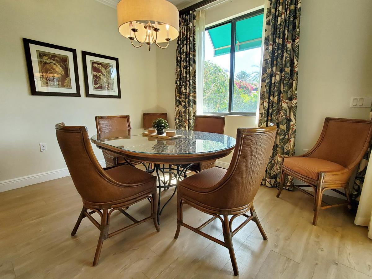 Bay With Fabulous Amenities, Near & Downtown! Naples