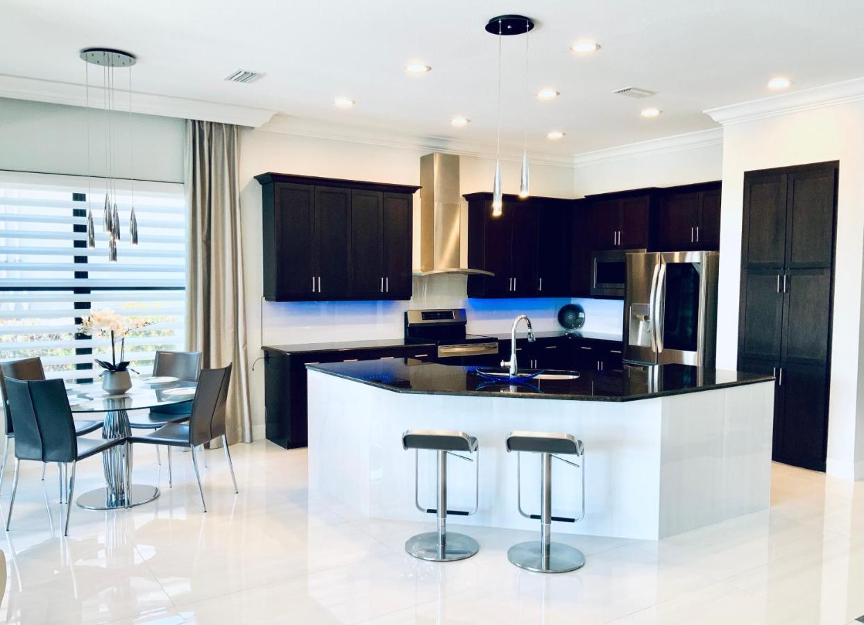 Holiday home Luxury With Pool & Naples