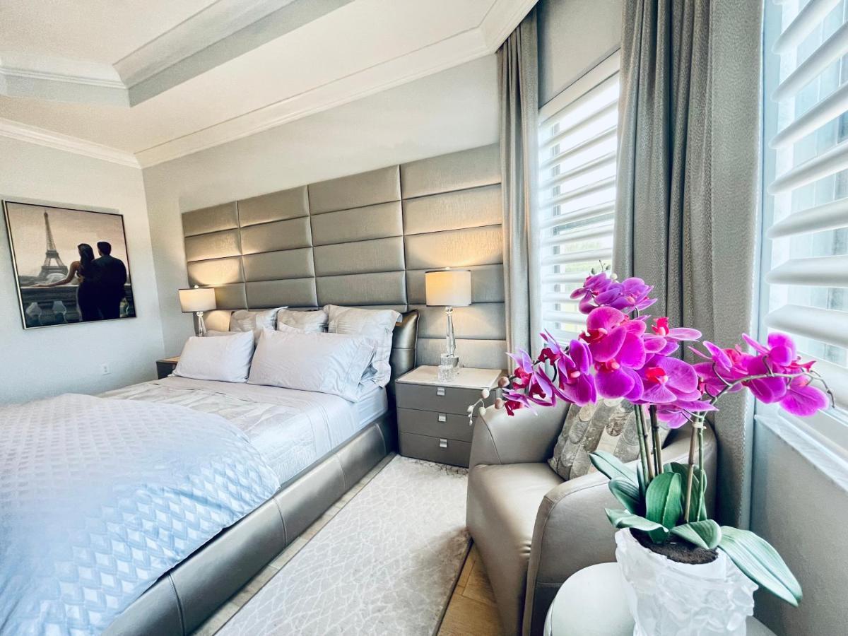 Luxury With Pool & Holiday home Naples