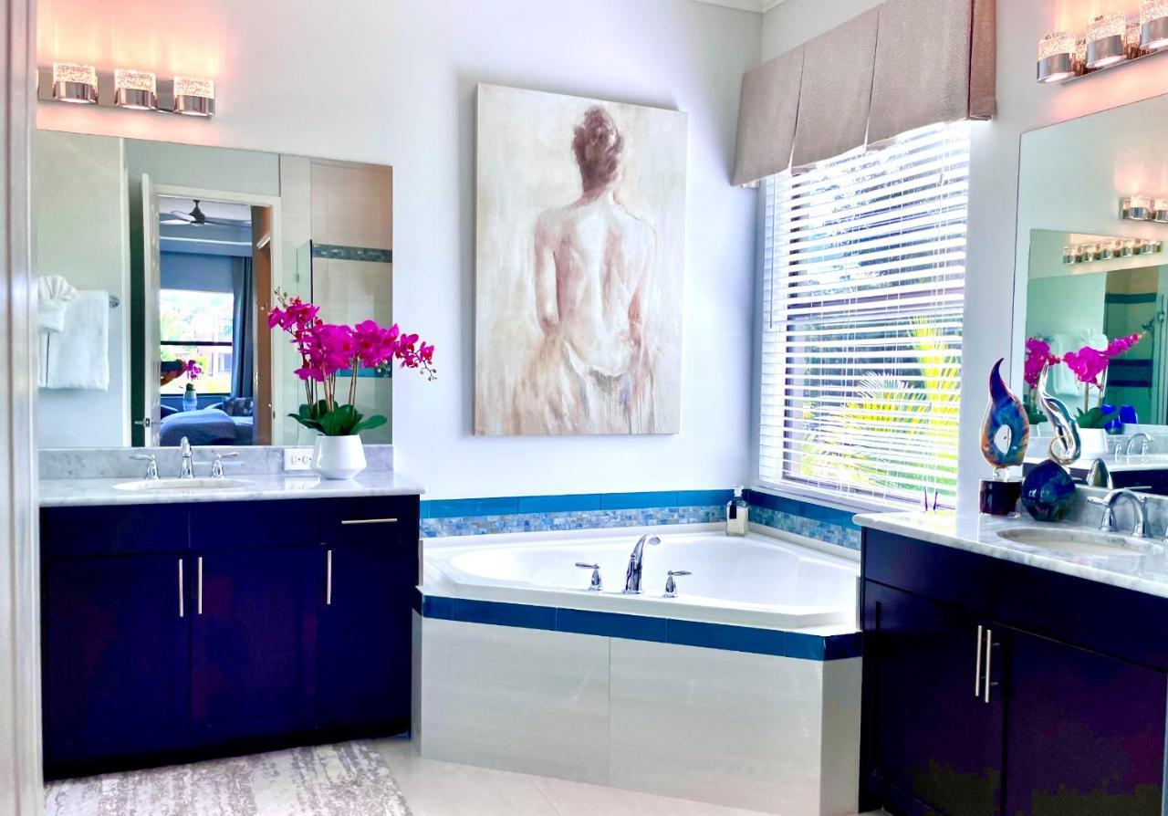 Luxury With Pool & Holiday home Naples