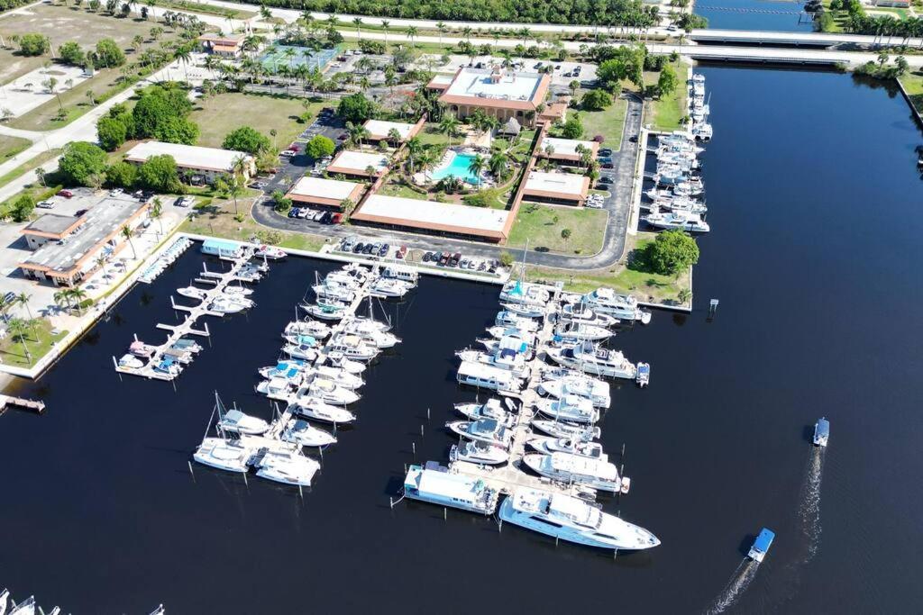 Marina Getaway On The Water!