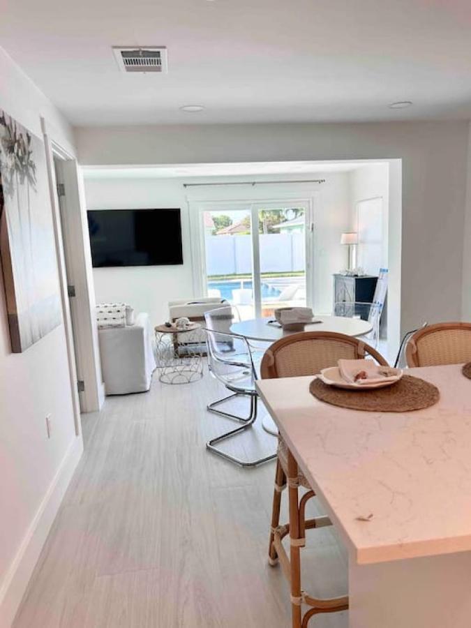 Holiday home 102nd Christina Jason Maria Moore And Sea Pool *