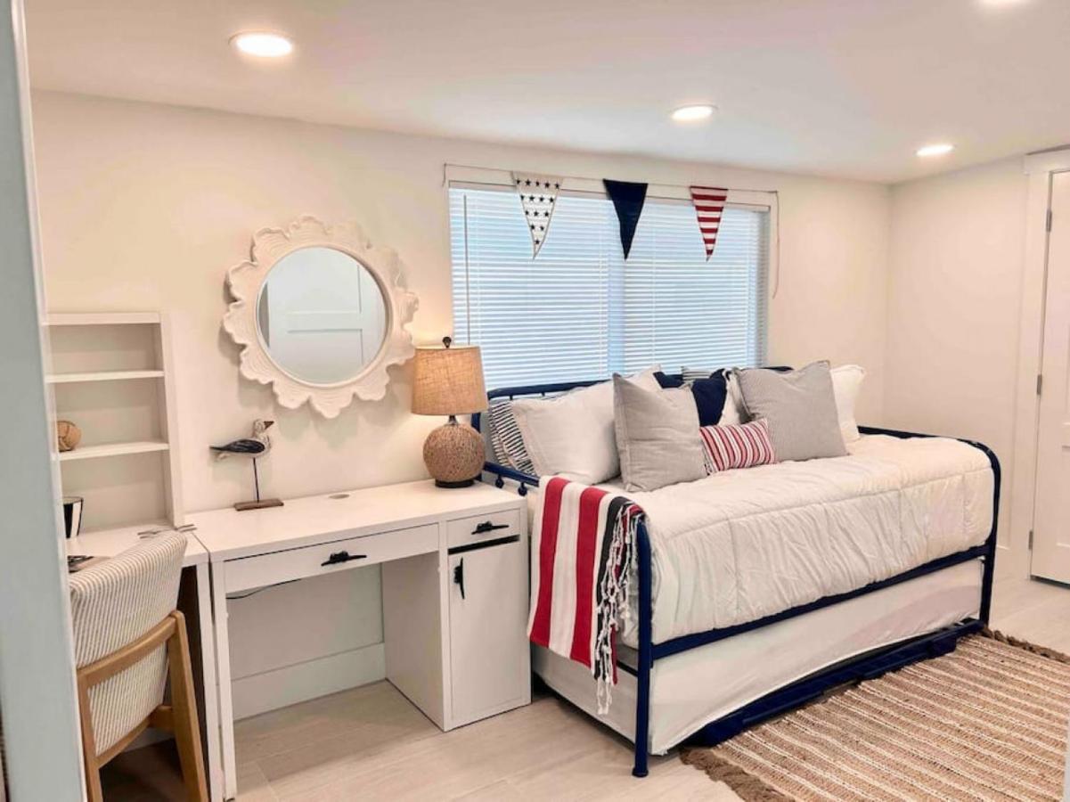 Holiday home 102nd Christina Jason Maria Moore And Sea Pool *