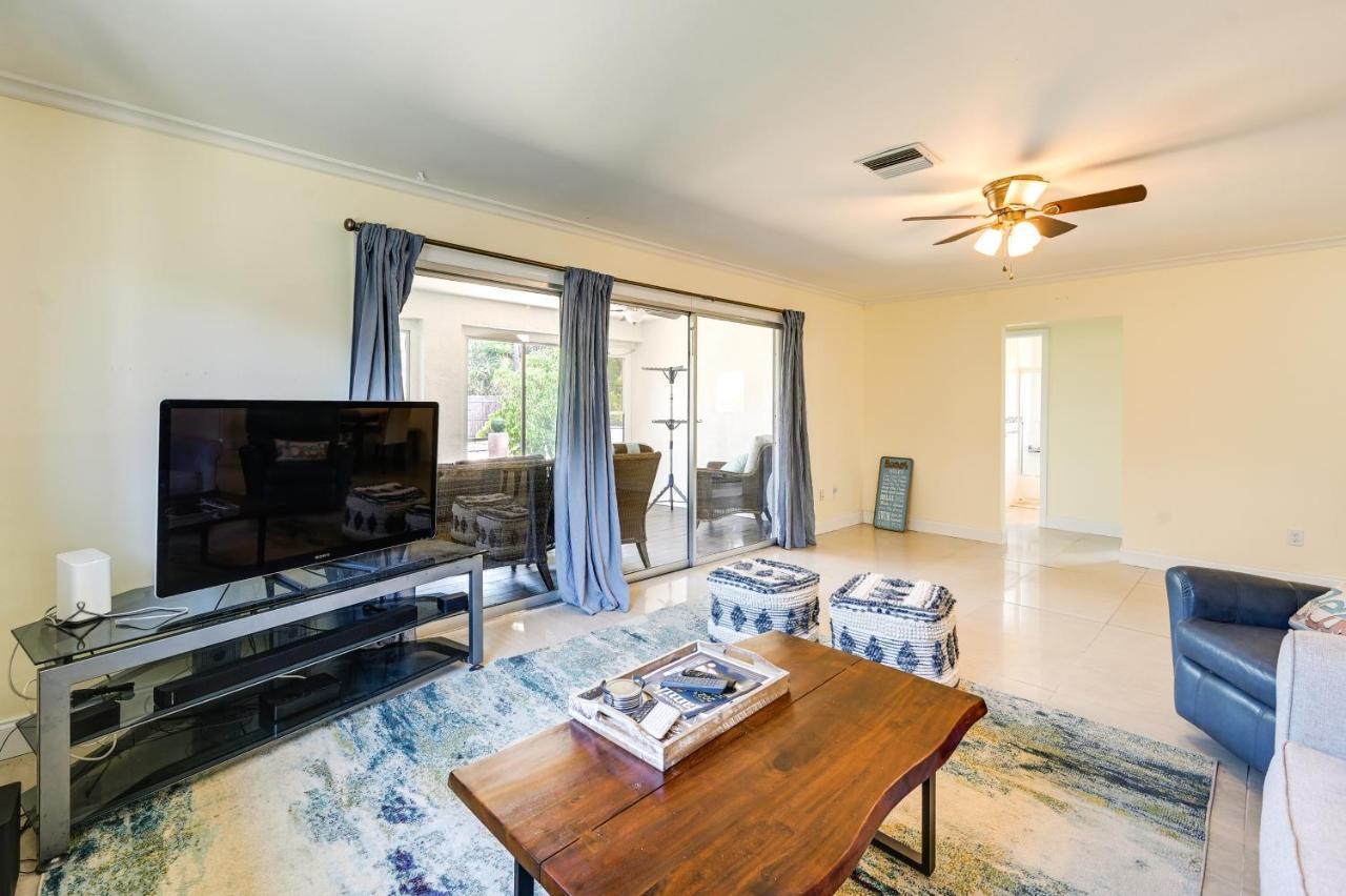 Pet-friendly Vacation Near Beach! Holiday home