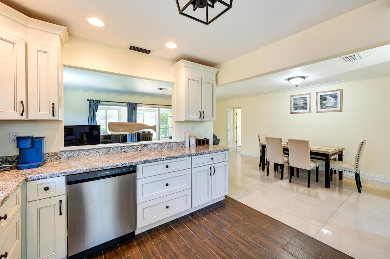 Pet-friendly Vacation Near Beach! Holiday home