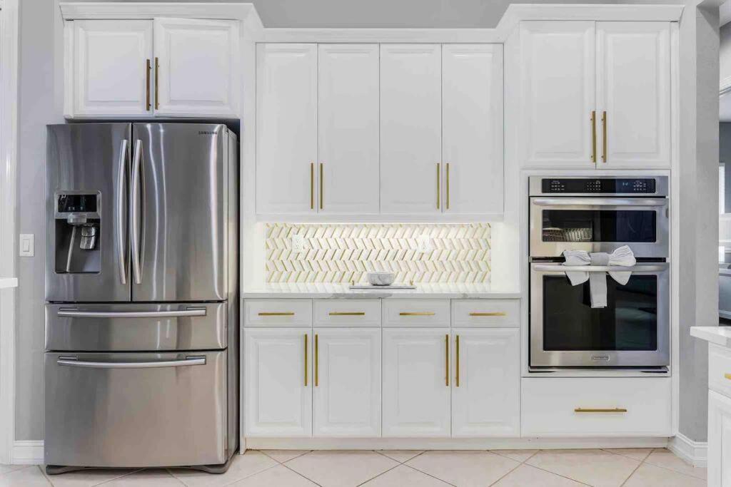 Luxury Home, Close To The And Heated Pool. * Naples