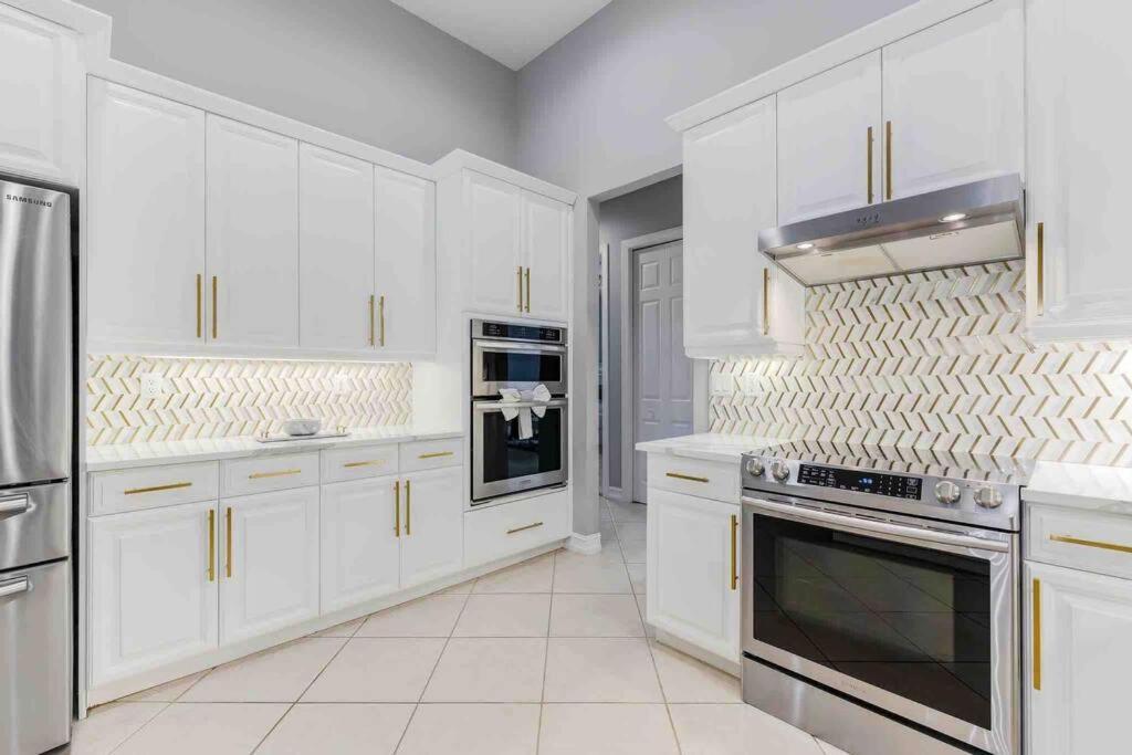 Holiday home Luxury Home, Close To The And Heated Pool. Naples
