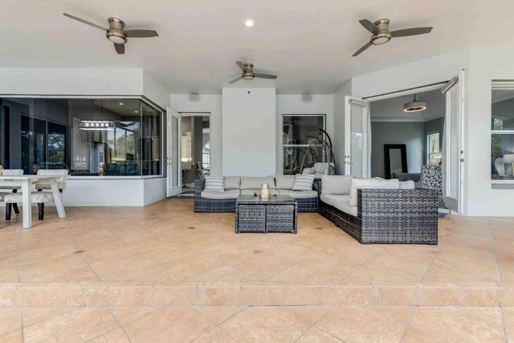 Holiday home Luxury Home, Close To The And Heated Pool. Naples