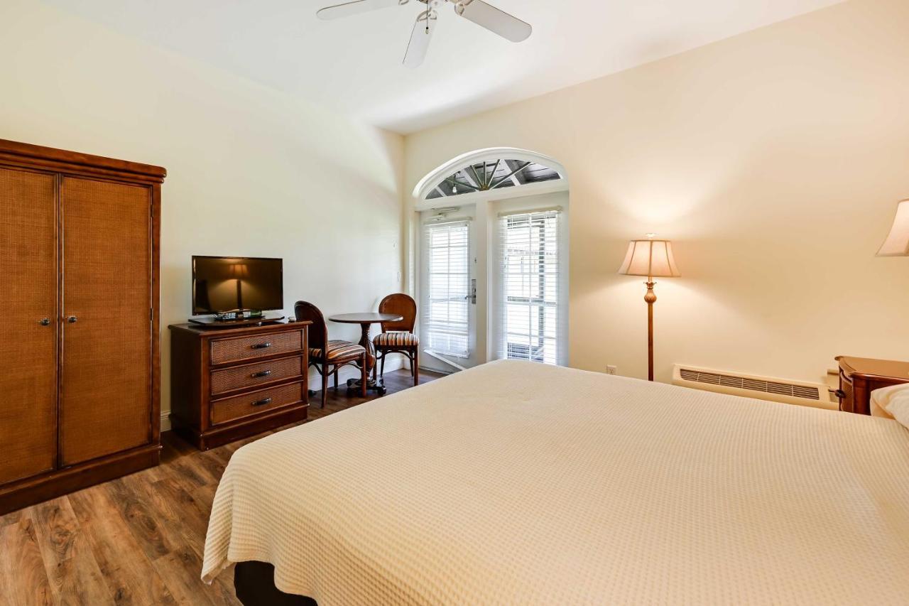 Vacation Close To Parks And Beaches! Apartment
