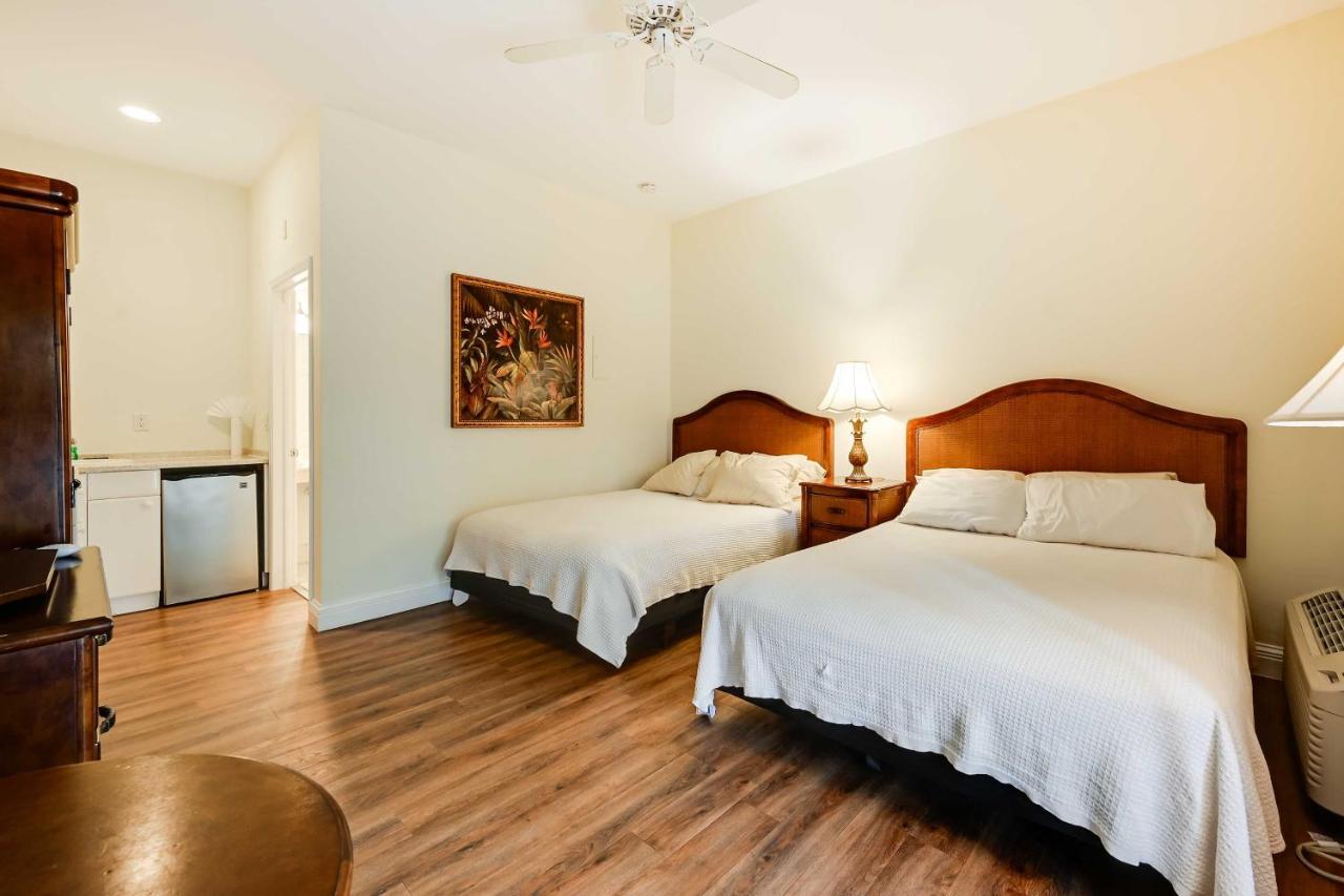 With Community Pool And Tennis Courts!