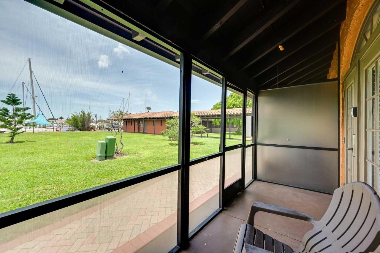 Apartment Cozy Retreat With Community Pool And Water View *